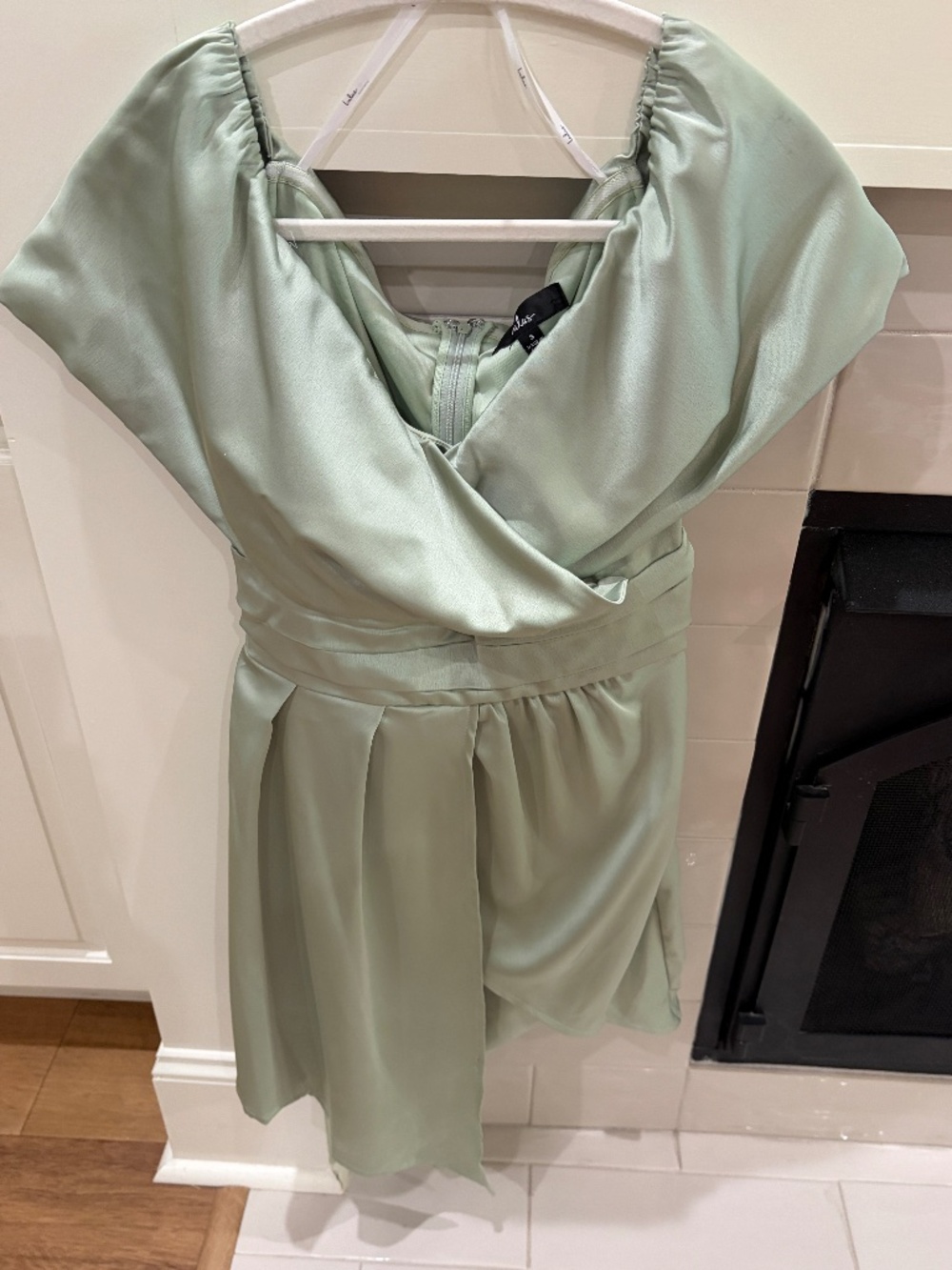 LuLus light green satin dress size small